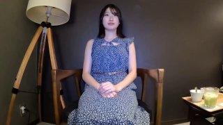 色窝窝网手机在线视频大奶牛！网上认识的00后大学生。这个奶子真的大。视频下面可以约她